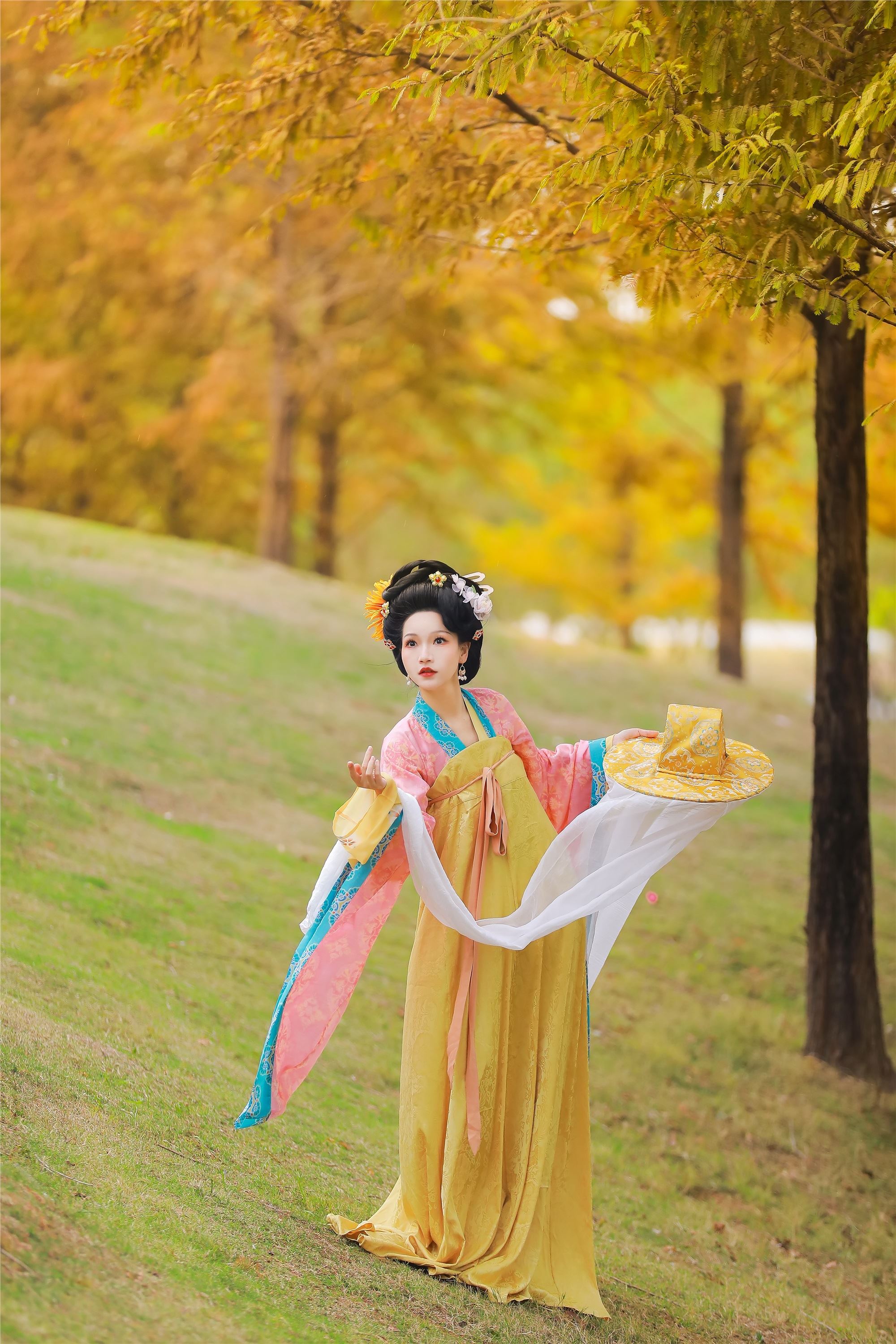 YITUYU艺图语 2025.02.07 秋意浓 焚香小也